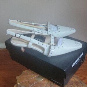 Unworn Kenneth Cole White Studded Slingback Low Heels Size 7.5M